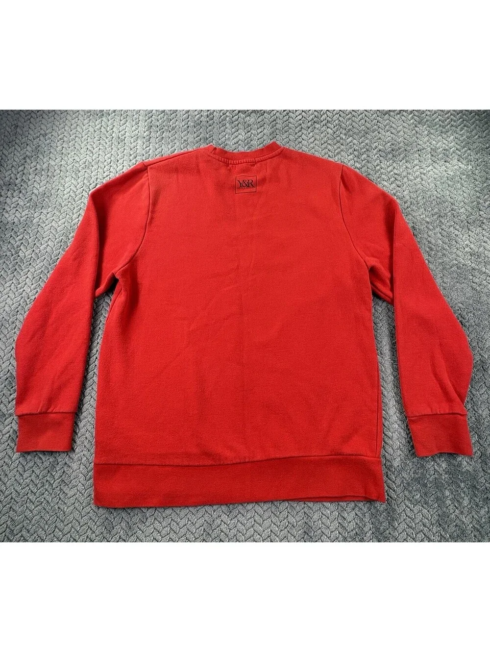 Young & Reckless Red Sweat Shirt Size Medium (0081)